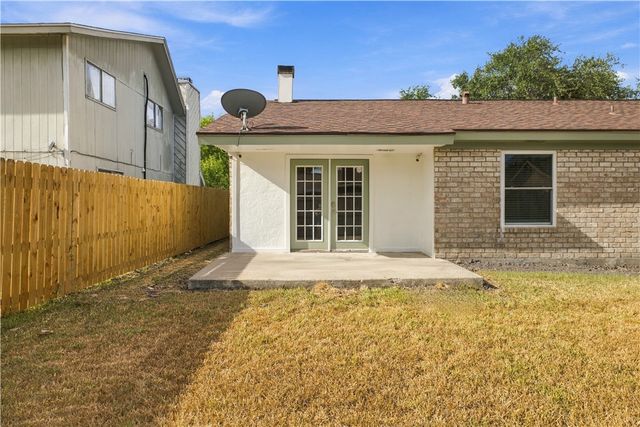 7426 Spitfire Drive, Corpus Christi, TX 78412