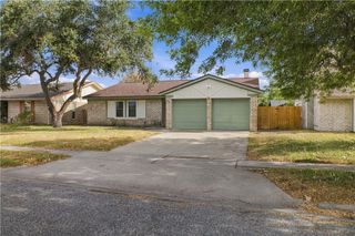 7426 Spitfire Drive, Corpus Christi, TX 78412