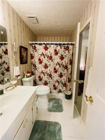 1452 Hillside Drive, Grayson, GA 30017