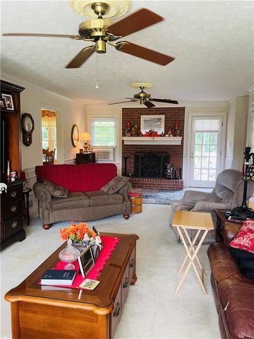 1452 Hillside Drive, Grayson, GA 30017