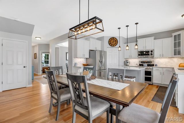 157 Brighton Park Drive, St Charles, MO 63303