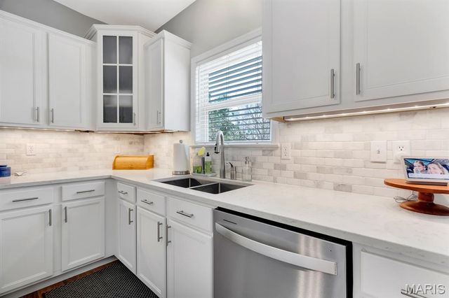 157 Brighton Park Drive, St Charles, MO 63303