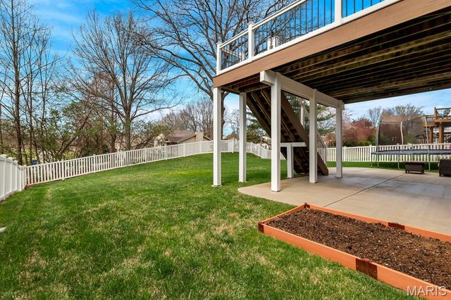 157 Brighton Park Drive, St Charles, MO 63303