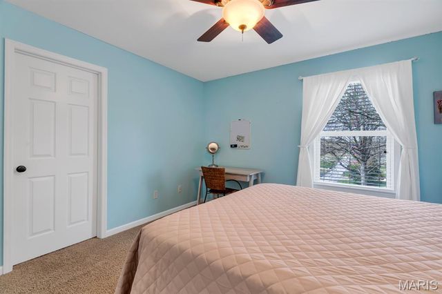 157 Brighton Park Drive, St Charles, MO 63303