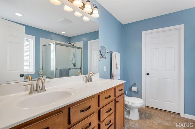 157 Brighton Park Drive, St Charles, MO 63303