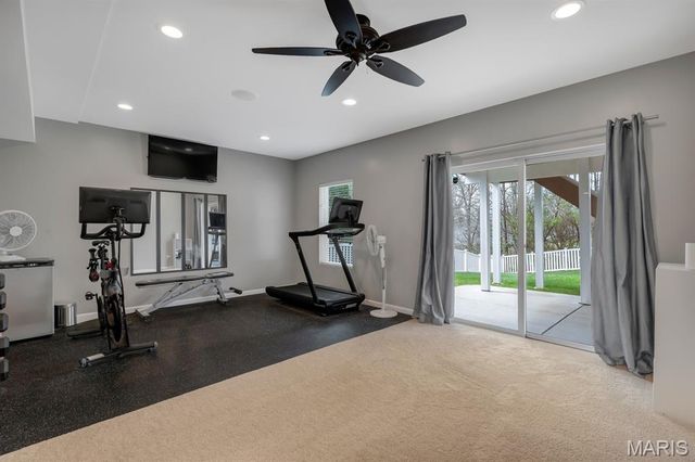 157 Brighton Park Drive, St Charles, MO 63303