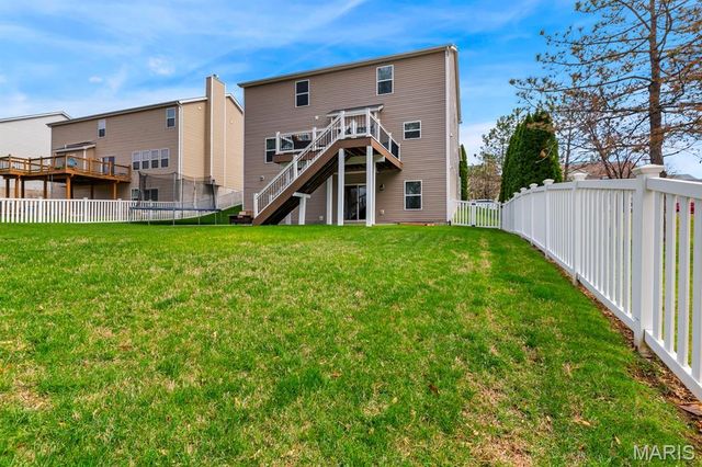 157 Brighton Park Drive, St Charles, MO 63303