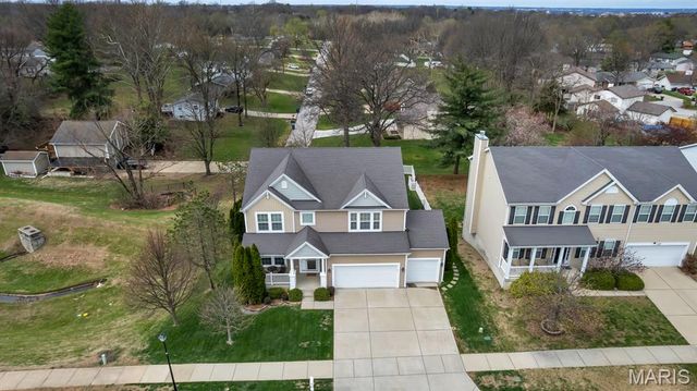 157 Brighton Park Drive, St Charles, MO 63303