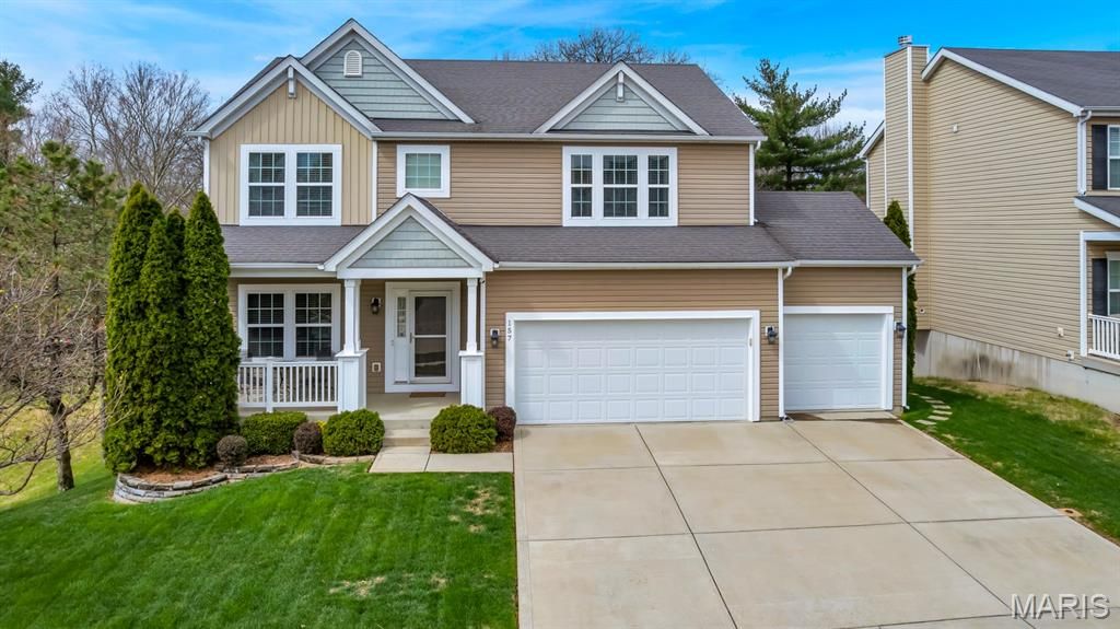 157 Brighton Park Drive, St Charles, MO 63303