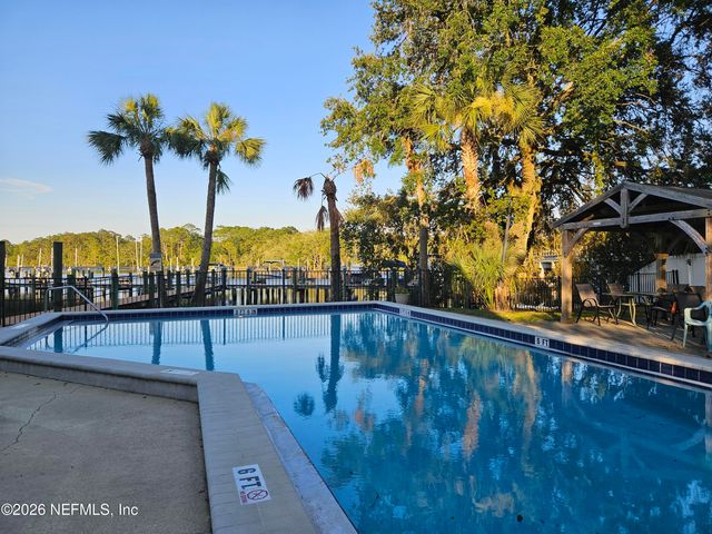 1307 RIVER HILLS Circle E 14, Jacksonville, FL 32211