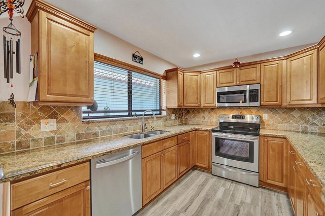 9355 NW 18th Drive, Plantation, FL 33322