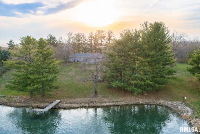 114 CLEARVIEW Drive, Pekin, IL 61554