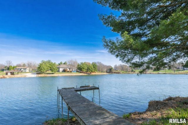 114 CLEARVIEW Drive, Pekin, IL 61554