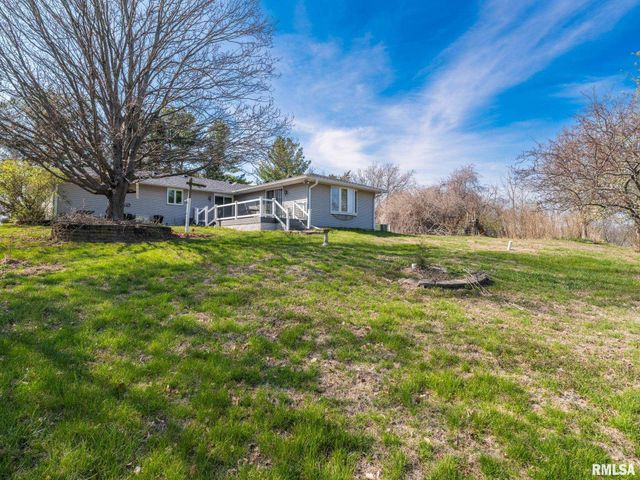 114 CLEARVIEW Drive, Pekin, IL 61554