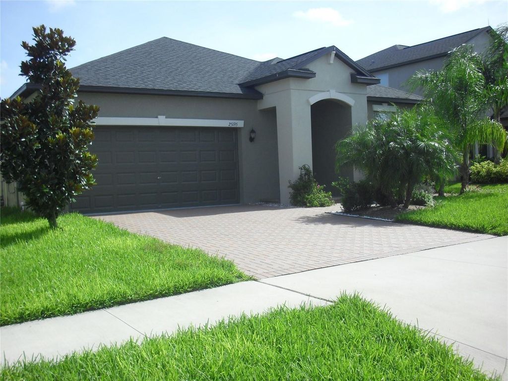 25195 LAMBRUSCO LOOP, Lutz, FL 33559