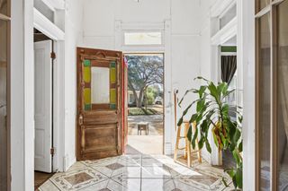 606 W Bell Ave, Rockdale, TX 76567