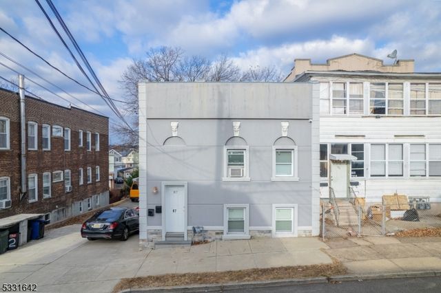 87 Macarthur Ave, Garfield City, NJ 07026