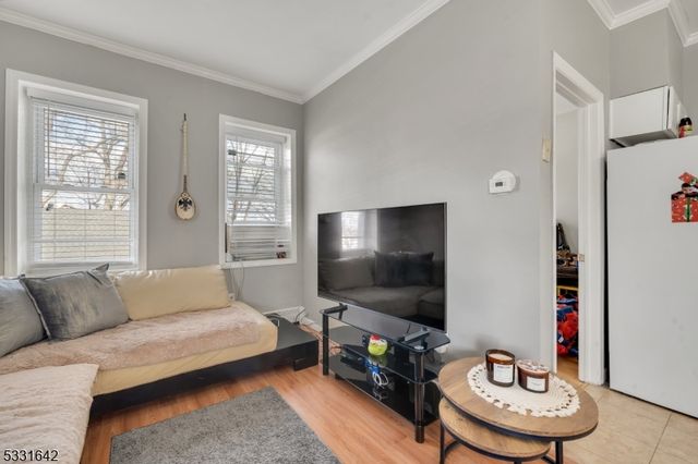 87 Macarthur Ave, Garfield City, NJ 07026