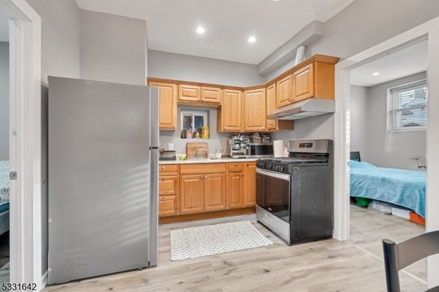 87 Macarthur Ave, Garfield City, NJ 07026