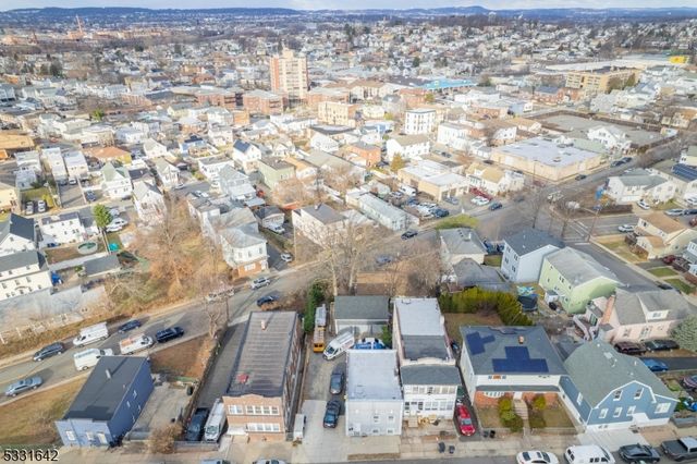 87 Macarthur Ave, Garfield City, NJ 07026