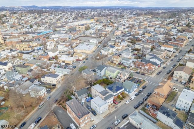 87 Macarthur Ave, Garfield City, NJ 07026