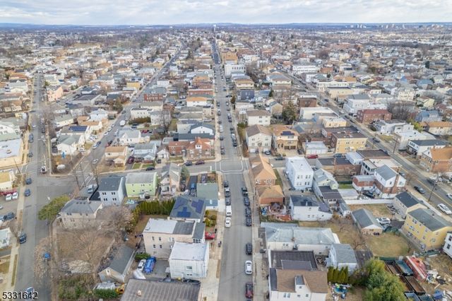 87 Macarthur Ave, Garfield City, NJ 07026