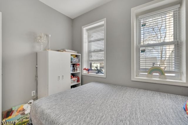 87 Macarthur Ave, Garfield City, NJ 07026