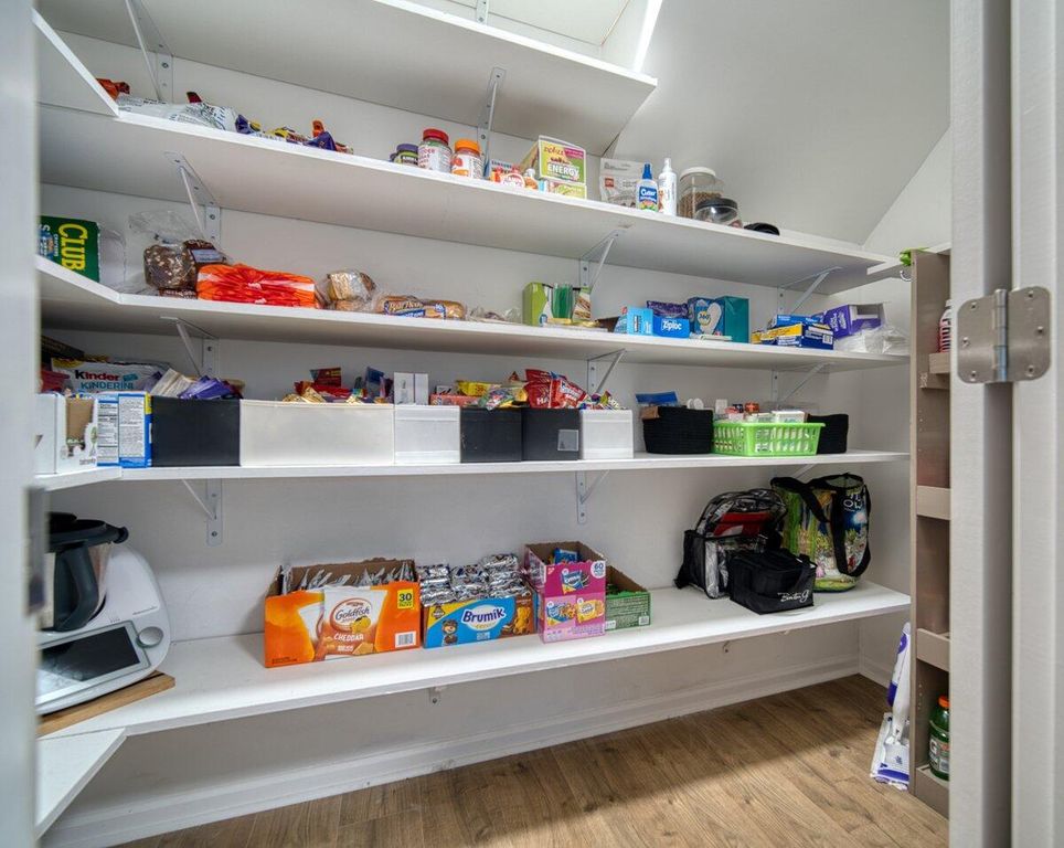 Image 12 of property listing at 161 Surfbird Road, Summerville, SC 29486