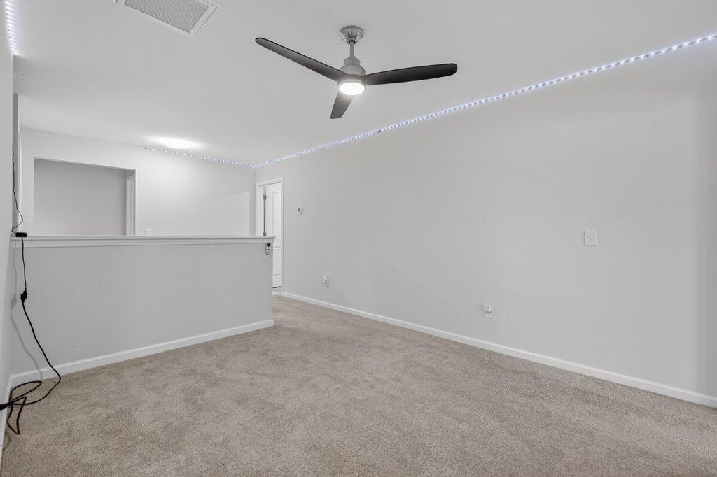 Image 16 of property listing at 161 Surfbird Road, Summerville, SC 29486