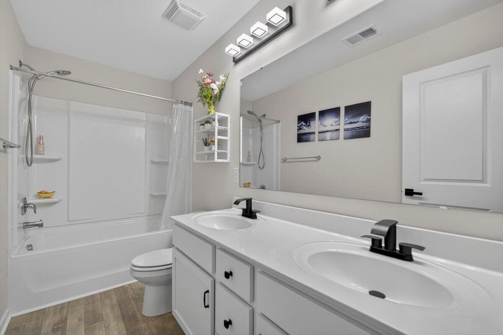 Image 30 of property listing at 161 Surfbird Road, Summerville, SC 29486