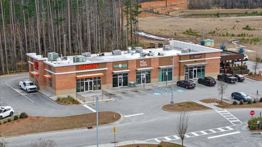 Image 53 of property listing at 161 Surfbird Road, Summerville, SC 29486