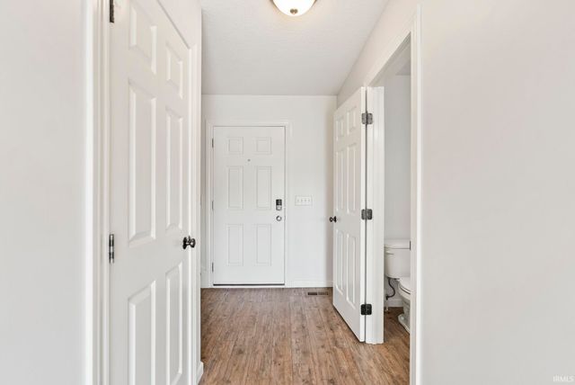 16790 Hatstick Court, Fort Wayne, IN 46845