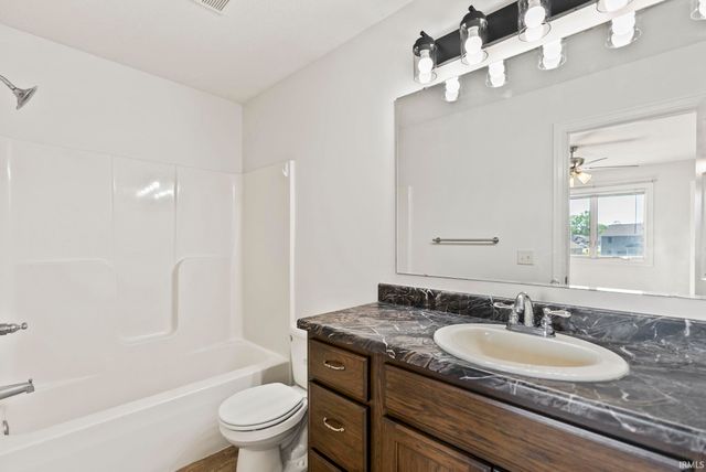 16790 Hatstick Court, Fort Wayne, IN 46845