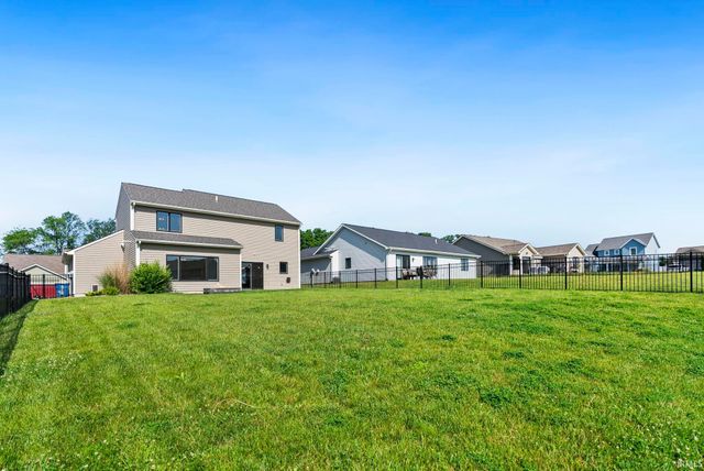 16790 Hatstick Court, Fort Wayne, IN 46845