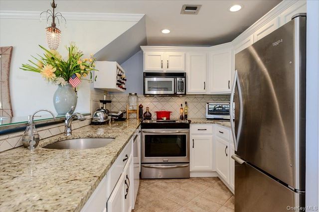 543 W Broadway A, Long Beach, NY 11561
