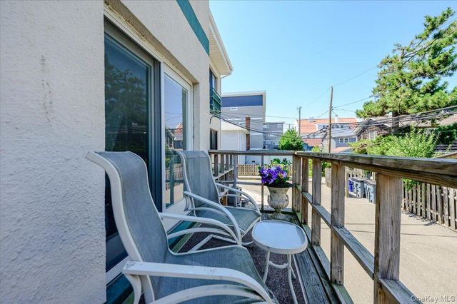 543 W Broadway A, Long Beach, NY 11561