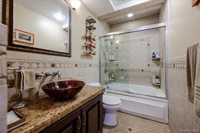 543 W Broadway A, Long Beach, NY 11561