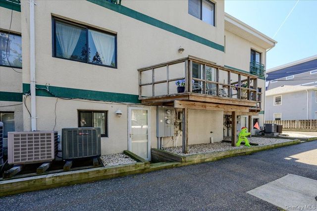 543 W Broadway A, Long Beach, NY 11561