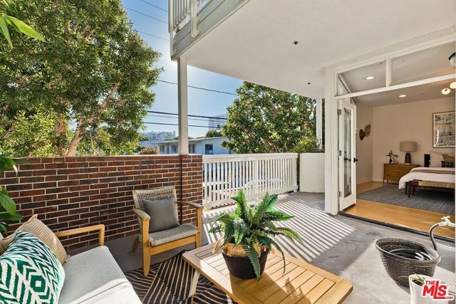 3002 3rd Street 203, Santa Monica, CA 90405