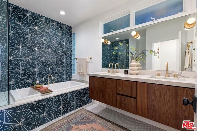 3002 3rd Street 203, Santa Monica, CA 90405