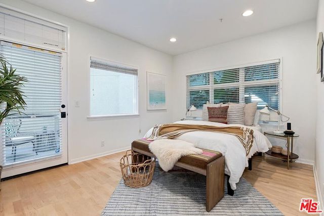 3002 3rd Street 203, Santa Monica, CA 90405