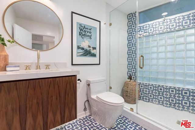 3002 3rd Street 203, Santa Monica, CA 90405