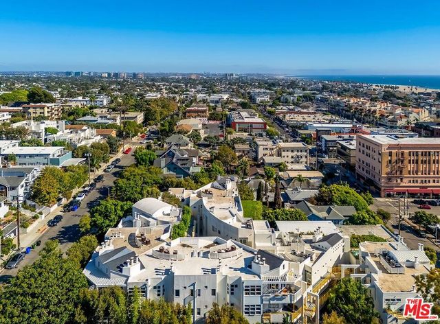 3002 3rd Street 203, Santa Monica, CA 90405