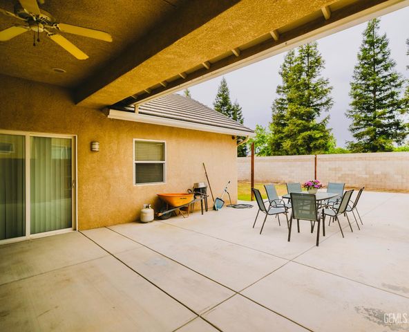 2514 Grand Haven Lane, Bakersfield, CA 93313