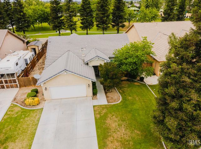 2514 Grand Haven Lane, Bakersfield, CA 93313