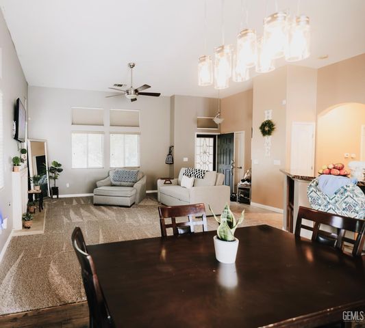 2514 Grand Haven Lane, Bakersfield, CA 93313