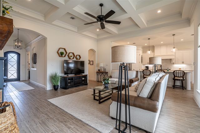 2039 Spieth Street, Granbury, TX 76048