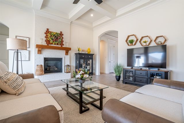 2039 Spieth Street, Granbury, TX 76048