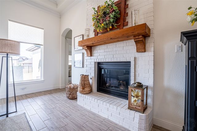 2039 Spieth Street, Granbury, TX 76048