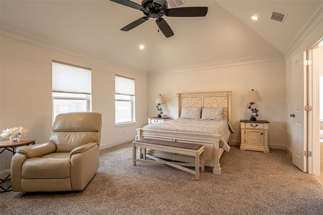 2039 Spieth Street, Granbury, TX 76048